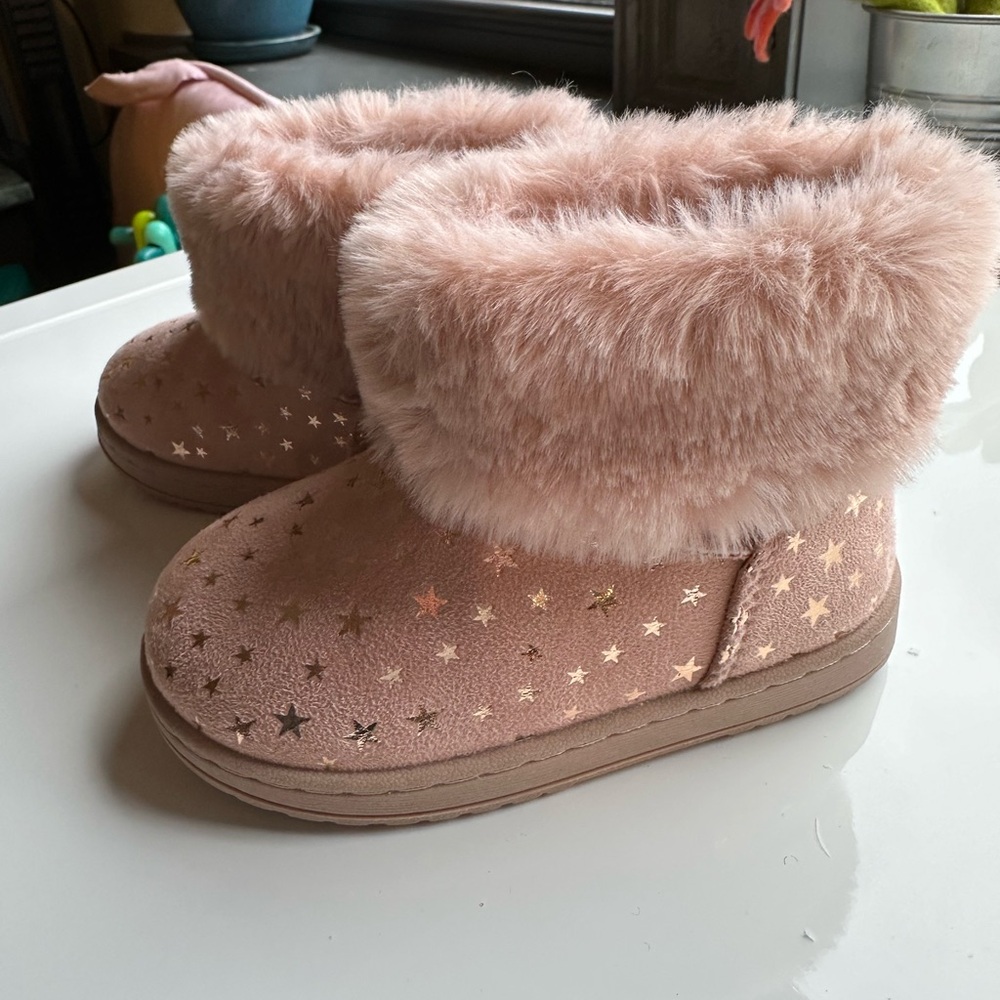 Cozy Pink Star Kids Boots